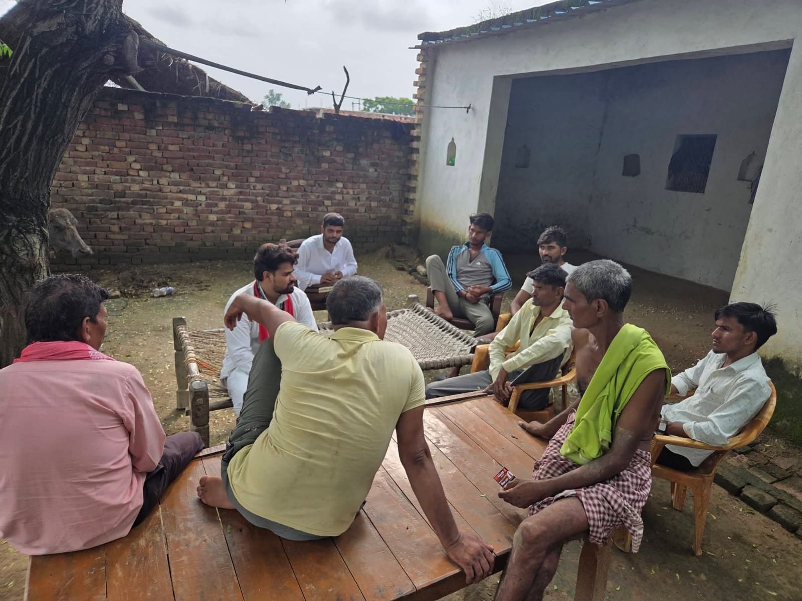 अतरौली में युवा चेहरा, नया नेतृत्व और बदलाव की आवाज़ - Aligarh photo