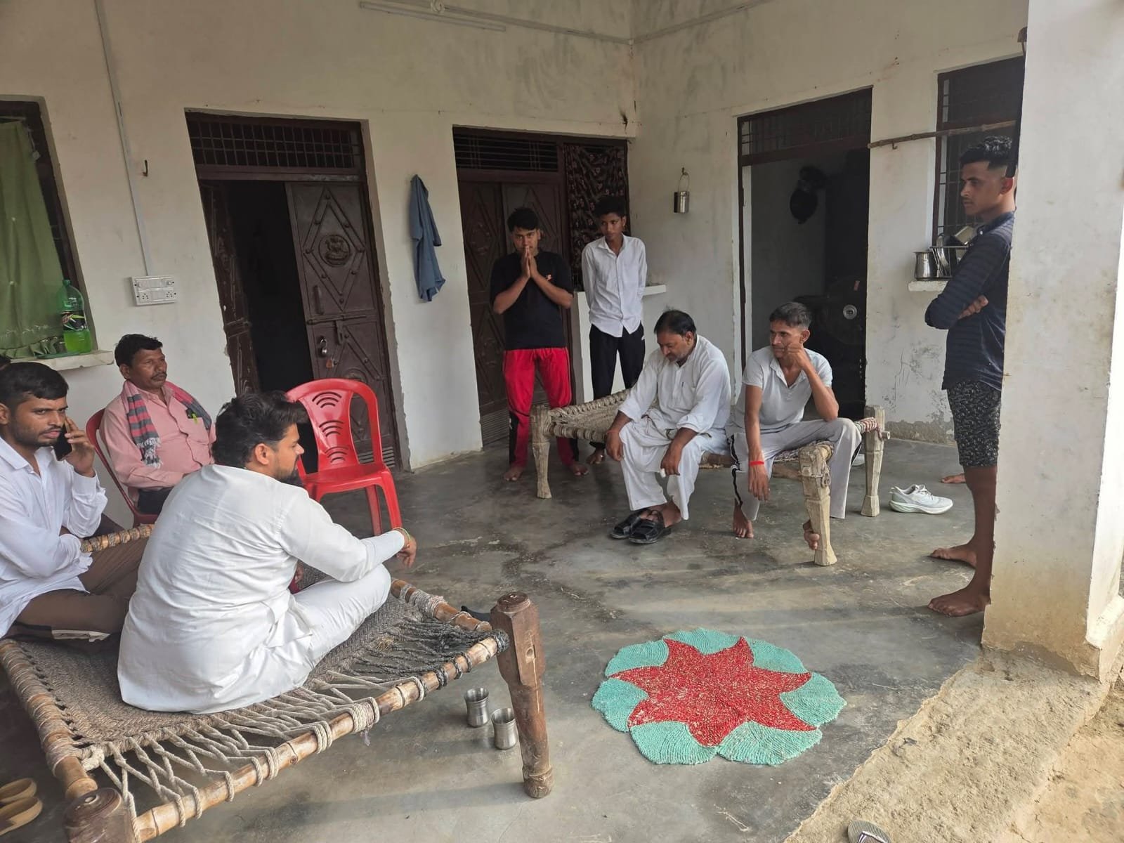 अतरौली में युवा चेहरा, नया नेतृत्व और बदलाव की आवाज़ - Aligarh photo
