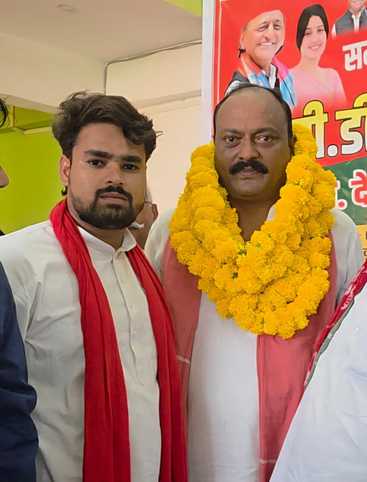 मैनपुरी में सांसद देवेश शाक्य जी से आत्मीय मुलाकात | अतरौली के युवाओं और संगठन पर चर्चा - Mainpuri photo