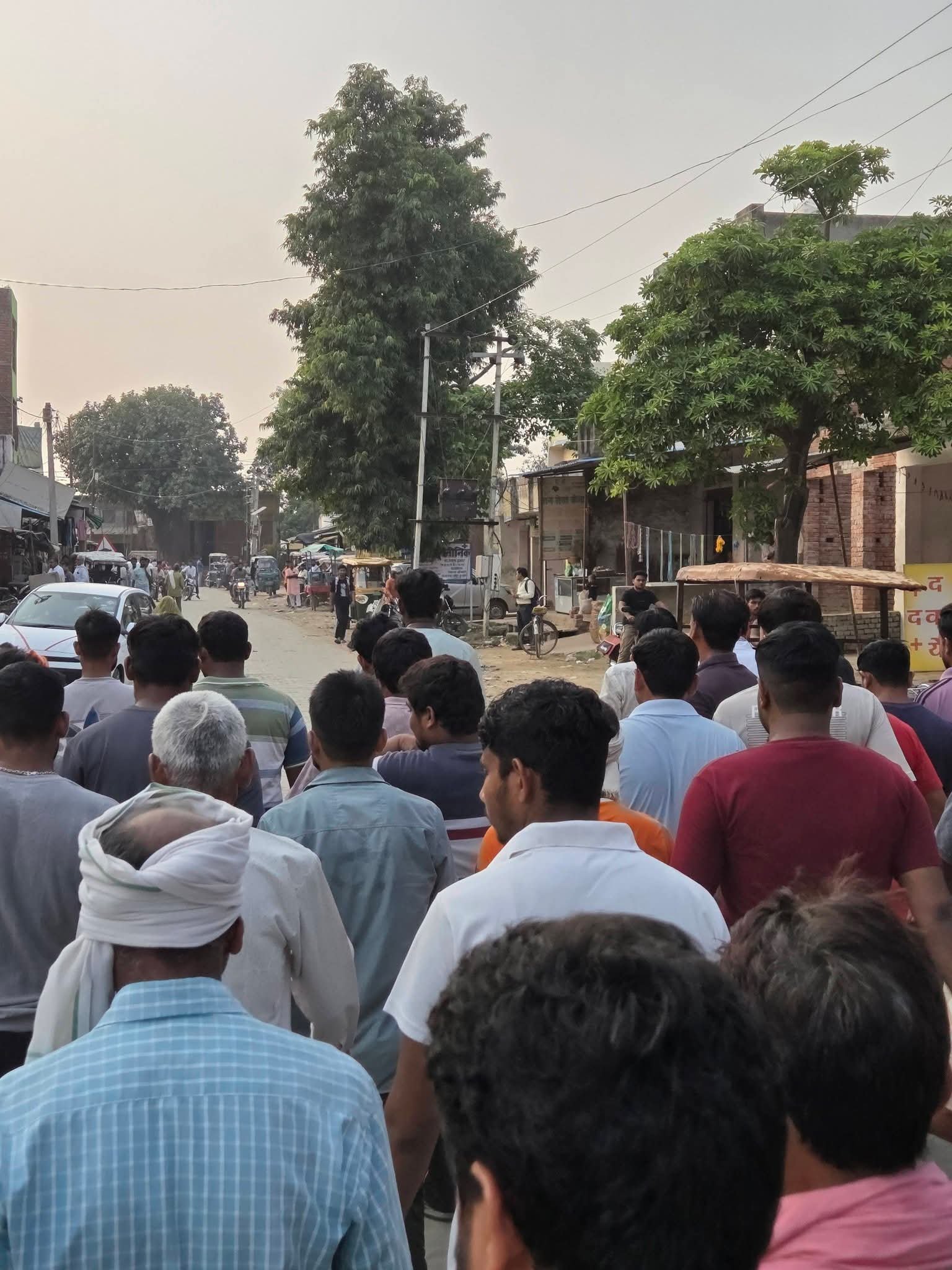 गांव जिरौली धूमसिंह में शिक्षक दलवीर सिंह लोधी जी के निधन पर शोक संवेदना | गगन लोधी - Aligarh photo