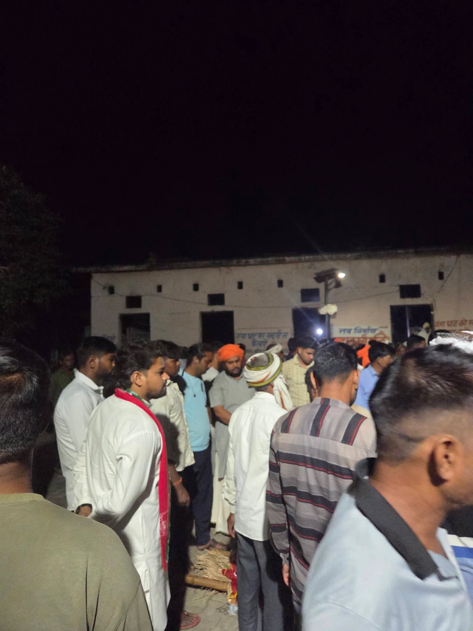 श्रीमती अमीषा देवी जी के निधन पर श्रद्धांजलि एवं शोक संवेदना - Aligarh photo