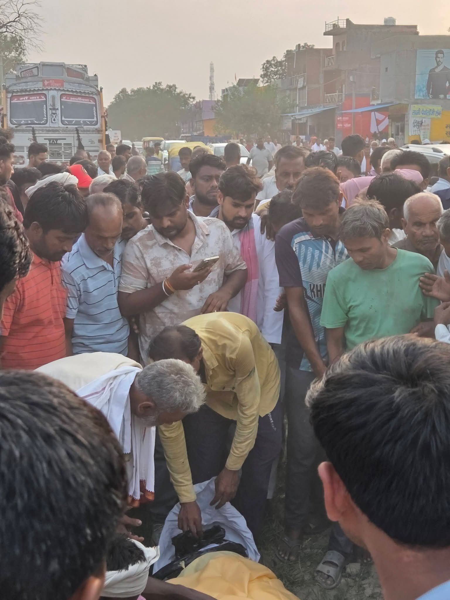 गांव जिरौली धूमसिंह में शिक्षक दलवीर सिंह लोधी जी के निधन पर शोक संवेदना | गगन लोधी - Aligarh photo